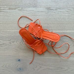 Women’s heels with straps